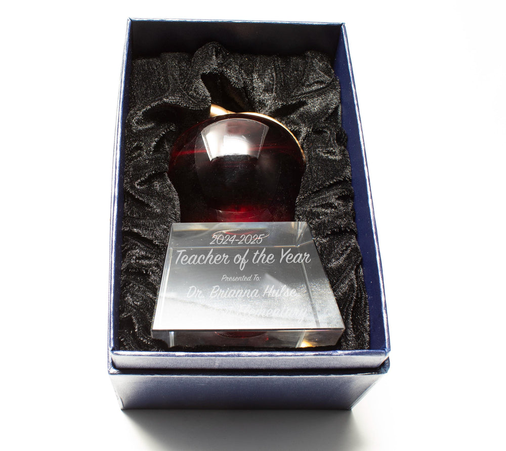 Ravanox Red Crystal Apple with Clear Base Award, 6"